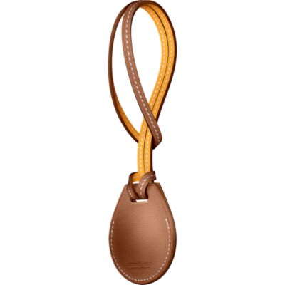 Apple AirTag Hermès グリーンレザーケース Apple AirTag Hermès グリーンレザーケース 【公式通販】